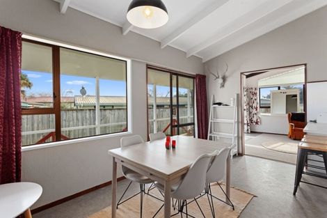 Photo of property in 15 Kauri Street, Edgecumbe, 3120