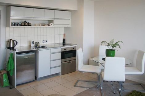 Photo of property in Halsey Apartments At Lighter Quay, 514/77 Halsey Street, Auckland Central, Auckland, 1010