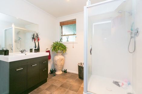 Photo of property in 8 Sarten Street, Waitara, 4320