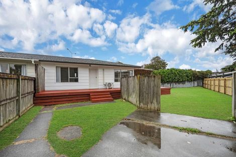 Photo of property in 2/29 Kindergarten Drive, Conifer Grove, Takanini, 2112