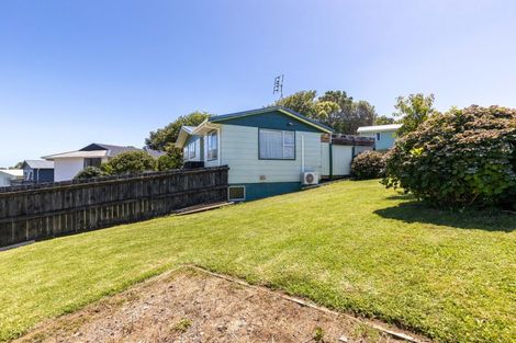 Photo of property in 15 Tahurangi Place, Spotswood, New Plymouth, 4310