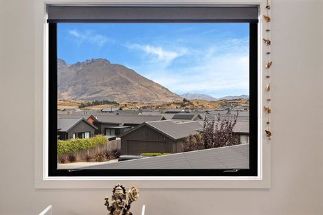 Photo of property in 6 Shepherd Road, Jacks Point, Queenstown, 9371