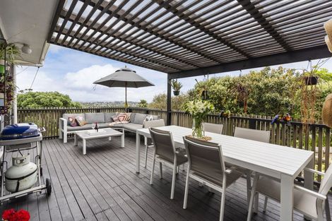 Photo of property in 1/18 Mizpah Road, Torbay, Auckland, 0630