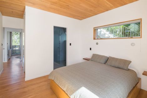 Photo of property in 6 Crawford Road, Kilbirnie, Wellington, 6022