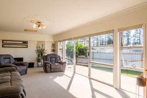 Photo of property in 12 Matipo Place, Edgecumbe, 3120