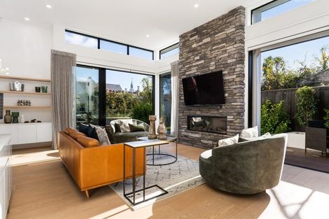 Photo of property in 59 Straven Road, Riccarton, Christchurch, 8011