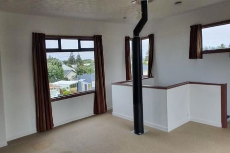 Photo of property in 14 Aotea Street, Castlecliff, Whanganui, 4501