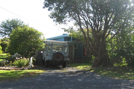 Photo of property in 16 Golf Links Road, Carters Beach, Westport, 7825