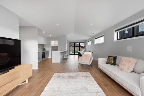Photo of property in 21 Bannister Street, Jacks Point, Queenstown, 9371