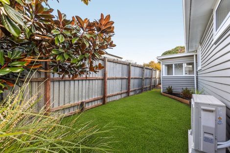 Photo of property in 302b Wainoni Road, Avondale, Christchurch, 8061