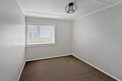 Photo of property in 27 Marne Street, Hokowhitu, Palmerston North, 4410