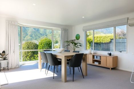 Photo of property in 8 Whitby Close, Waikawa, Picton, 7220