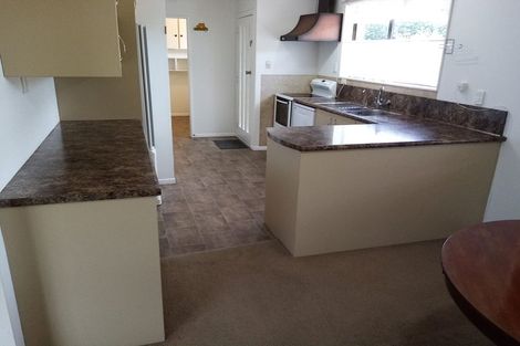 Photo of property in 13 Warkworth Grove, Bell Block, New Plymouth, 4312