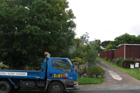 Photo of property in 9 Lanigan Street, Birkdale, Auckland, 0626