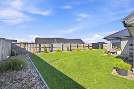 Photo of property in 51 Hilton Drive, Amberley, 7410