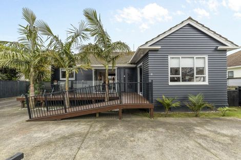 Photo of property in 17 Exeter Street, Brooklands, New Plymouth, 4310