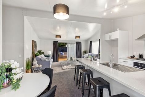 Photo of property in 102a Randwick Road, Moera, Lower Hutt, 5010