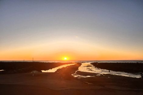 Photo of property in 57c Anglers Avenue, Warea, New Plymouth, 4381