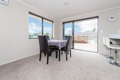 Photo of property in 61 Tiriwa Drive, Massey, Auckland, 0614