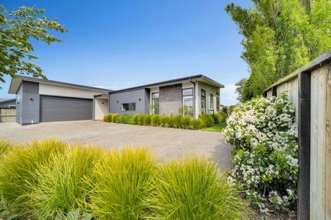 Photo of property in 92 Weston Road, Weston, Oamaru, 9401