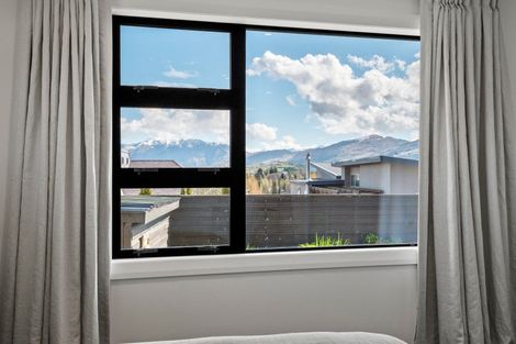 Photo of property in 15 Bracken Street, Arrowtown, 9302