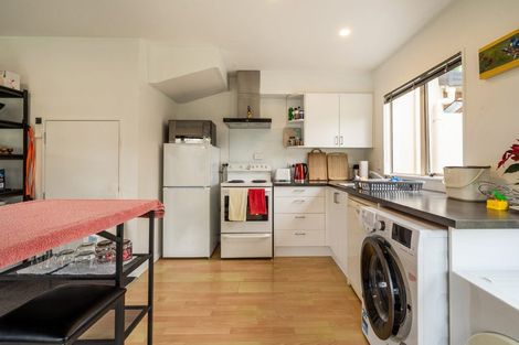 Photo of property in 27 Kinleith Way, Albany, Auckland, 0632