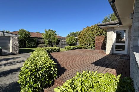 Photo of property in 92 Isleworth Road, Bishopdale, Christchurch, 8053