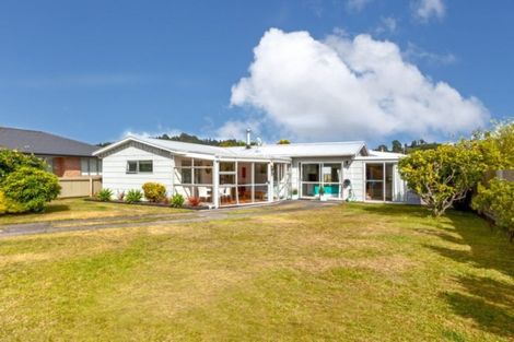 Photo of property in 103 Martyn Road, Whangamata, 3620