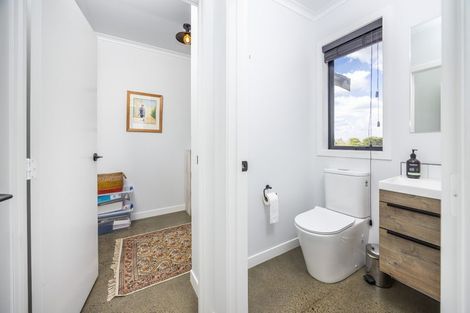 Photo of property in 33 Tiwarawara Lane, Puketotara, Te Awamutu, 3876