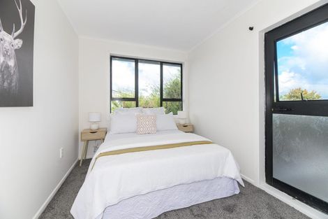 Photo of property in 276 Sturges Road, Henderson, Auckland, 0612