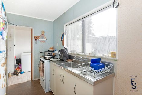 Photo of property in 19 Barry Street, Te Karaka, 4022