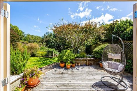 Photo of property in 56 View Road, Houghton Bay, Wellington, 6023