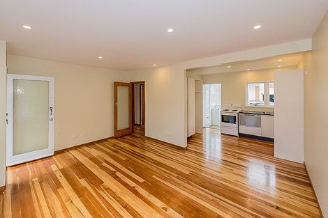 Photo of property in 3/28 Bute Road, Browns Bay, Auckland, 0630