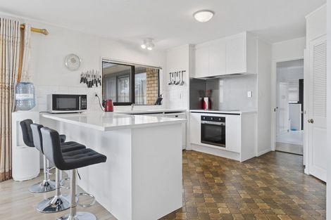 Photo of property in 5 Westholm Way, Pahurehure, Papakura, 2113