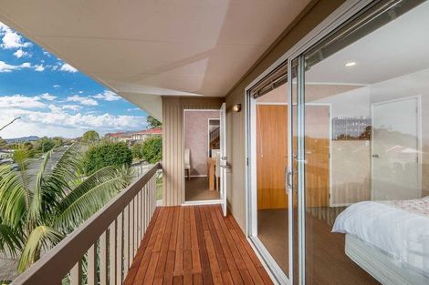 Photo of property in 21 Robin Lane, Browns Bay, Auckland, 0630