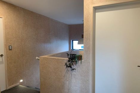 Photo of property in 2/28 Bayly Road, Moturoa, New Plymouth, 4310