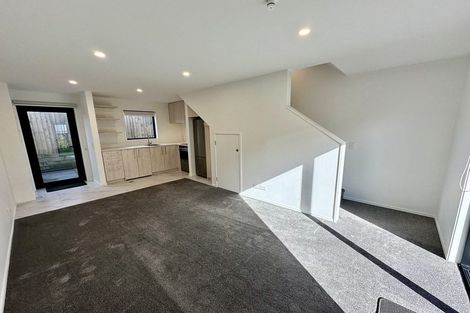 Photo of property in 8/170 Don Buck Road, Massey, Auckland, 0614