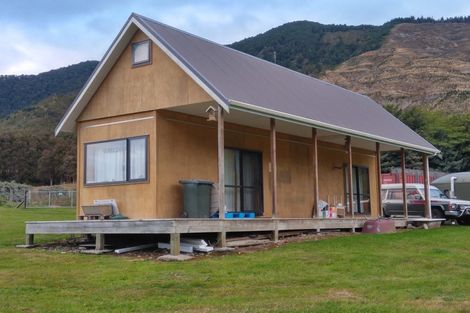 Photo of property in 636 Tutaki Road South, Tutaki, Murchison, 7077