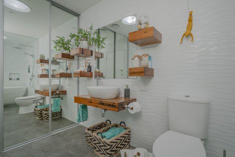 Photo of property in 36 Manaia Road, Tairua, 3508