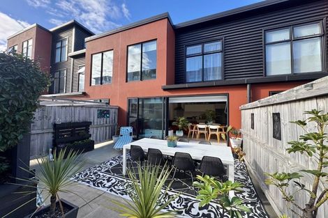 Photo of property in 23/17 Owens Place, Mount Maunganui, 3116