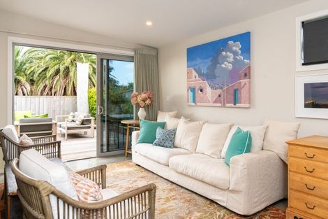 Photo of property in 42 Wellwood Terrace, Te Awanga, 4102