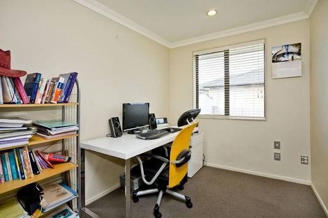 Photo of property in 15 Tekapo Rise, Fairview Heights, Auckland, 0632