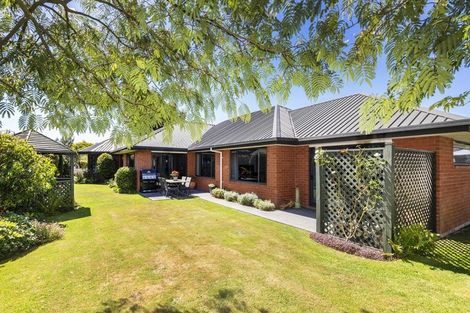Photo of property in 6 Berkshire Drive, Avonhead, Christchurch, 8042