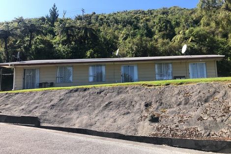 Photo of property in 51a-b Murray Street, Greymouth, 7805