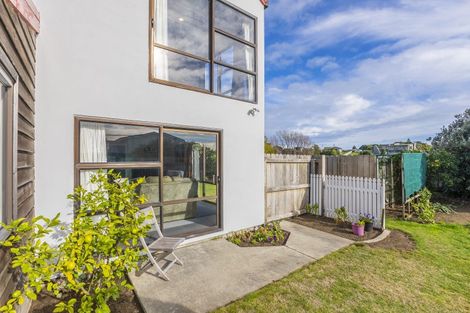 Photo of property in 23 Miro Road, Raumati South, Paraparaumu, 5032