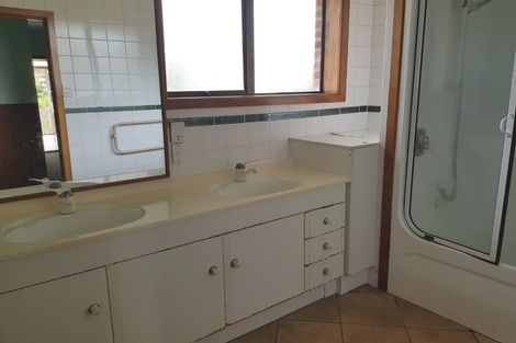 Photo of property in 23 Evans Road, Glen Eden, Auckland, 0602