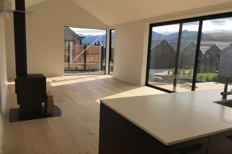 Photo of property in 5 Parera Lane, Jacks Point, Queenstown, 9371
