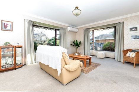 Photo of property in 16 Cattanach Street, St Andrews, Hamilton, 3200