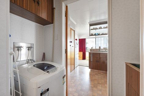 Photo of property in 2a Chartwell Drive, Eltham, 4322