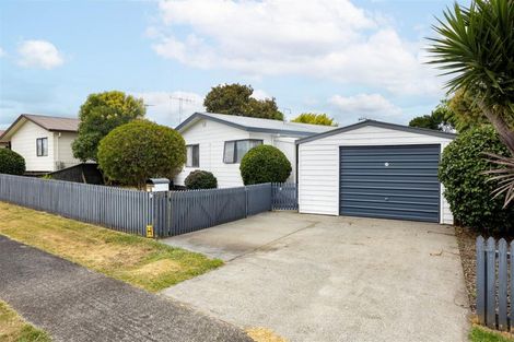 Photo of property in 3 Caulfield Place, Nawton, Hamilton, 3200